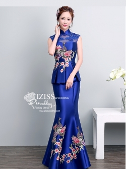 PW516- **พรีออเดอร์สีน้ำเงิน**ชุดกี่เพ้าสีน้ำเงินหางปลา จับจีบช่วงเอว ประดับดอกซากุระและนกยูง ชุดยกน้ำชา ชุดถ่ายพรีเวดดิ้ง (prewedding dress) & ชุดแต่งงานแฟนซี (Fancy wedding dress) "ธีมสีน้ำเงิน"