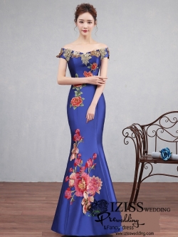 PW527 - **พรีออเดอร์มีให้เลือก 5 สี สีทอง แดง ฟ้า น้ำเงินและชมพู** ชุดกี่เพ้าสีน้ำเงิน ชุดคู่ถ่ายพรีเวดดิ้ง (prewedding dress) & ชุดแต่งงานแฟนซี (Fancy wedding dress)ชายหญิง "ธีมสีน้ำเงิน"