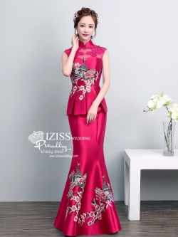 PW517- **พรีออเดอร์สีชมพู**ชุดกี่เพ้าสีชมพูหางปลา จับจีบช่วงเอว ประดับดอกซากุระและนกยูง ชุดยกน้ำชา ชุดถ่ายพรีเวดดิ้ง (prewedding dress) & ชุดแต่งงานแฟนซี (Fancy wedding dress) "ธีมสีชมพู"