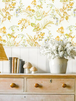 วอลเปเปอร์ลายดอกไม้สีน้ำตาลปนฟ้า พื้นสีขาว LIV5-D81W