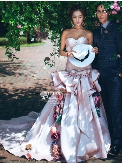 PW490 - **พร้อมส่งเฉพาะชุดผู้หญิง** ชุดคู่ถ่ายพรีเวดดิ้ง (prewedding dress) & ชุดแต่งงานแฟนซี (Fancy wedding dress)ชายหญิง "ธีมสีชมพู"