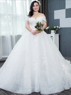 ***รวมแบบชุดแต่งงาน ชุดเจ้าสาวไซ์ใหญ่ สอบถามราคาโดย copy รูปสอบถามในไลน์นะคะ***