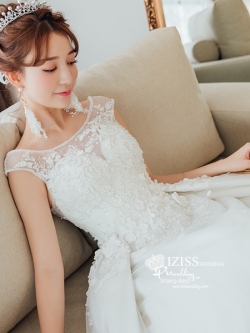 BR357 **พรีออเดอร์**ชุดแต่งงาน&ชุดเจ้าสาวแบบยาวอลังการ สีขาวเกรดพรีเมี่ยม หรูหราน่ารัก สวยโดดเด่นไม่ซ้ำใคร