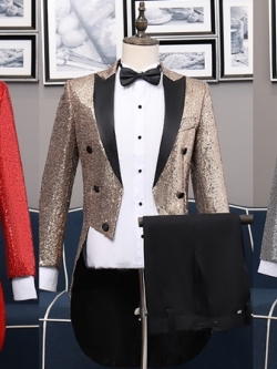 ST128- **พรีออเดอร์มี3สี**สูททักซิโด้เลื่อมผู้ชายสีเทาเงิน สีทองและสีดง สลับปกสีดำ แขนยาว พร้อมกางเกง ชุดสูทเจ้าบ่าว สูทแฟนซี ถ่ายพรีเวดดิ้ง & ชุดแต่งงานแฟนซี (Fancy wedding dress) สูทเลื่อมผู้ชายสีเงิน สีทองและสีแดง