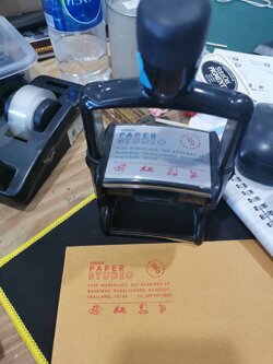 ตรายางปั๊มที่อยู่ หมึกในตัว ขนาด 47*68มม.