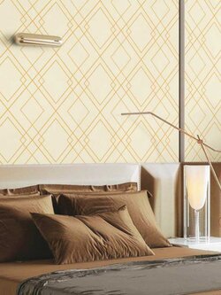 วอลเปเปอร์ สไตล์โมเดิร์น ลายกราฟฟิคเส้นสีทอง พื้นครีม IFO-C27W