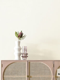 วอลเปเปอร์ สีขาวอมครีมอ่อน KARA-F29W