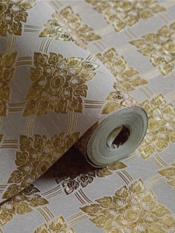 วอลเปเปอร์ลายประจำยามสีทองพื้นสีขาวอมชมพู LTH-M18