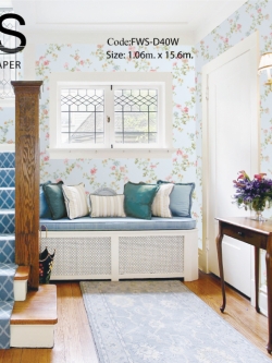 วอลเปเปอร์ลายดอกไม้เล็กๆเลื้อยมีกลิตเตอร์ พื้นลายผ้าสีฟ้า FWS-D40W