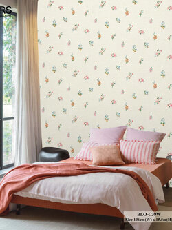 วอลเปเปอร์ลายดอกไม้เล็ก พื้นสีครีม BLO-C39W