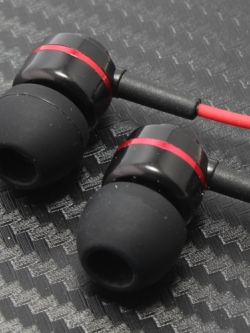 ขายหูฟัง Soundmagic ES18 สีสันจิ้ดจ้าดถูกใจวัยรุ่น เบสลงลึกหนักหน่วงสะใจ ใส่สบาย น้ำหนักเบา ไม่เจ็บหู หูฟังระดับคุณภาพเยี่ยม !