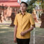 เสื้อสูทชายไหมอิตาลีสีทอง เสื้อสูทชายไหมประดิษฐ์ สูทผ้าไทยชาย ซาฟารีผ้าไทยชาย สูทผ้าไหมสีเหลืองทอง,สูทผ้าไทยสีทอง ซาฟารีชายสีเหลืองทองสว่าง